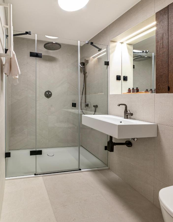 Palatinus Boutique Hotel بيتْش المظهر الخارجي الصورة