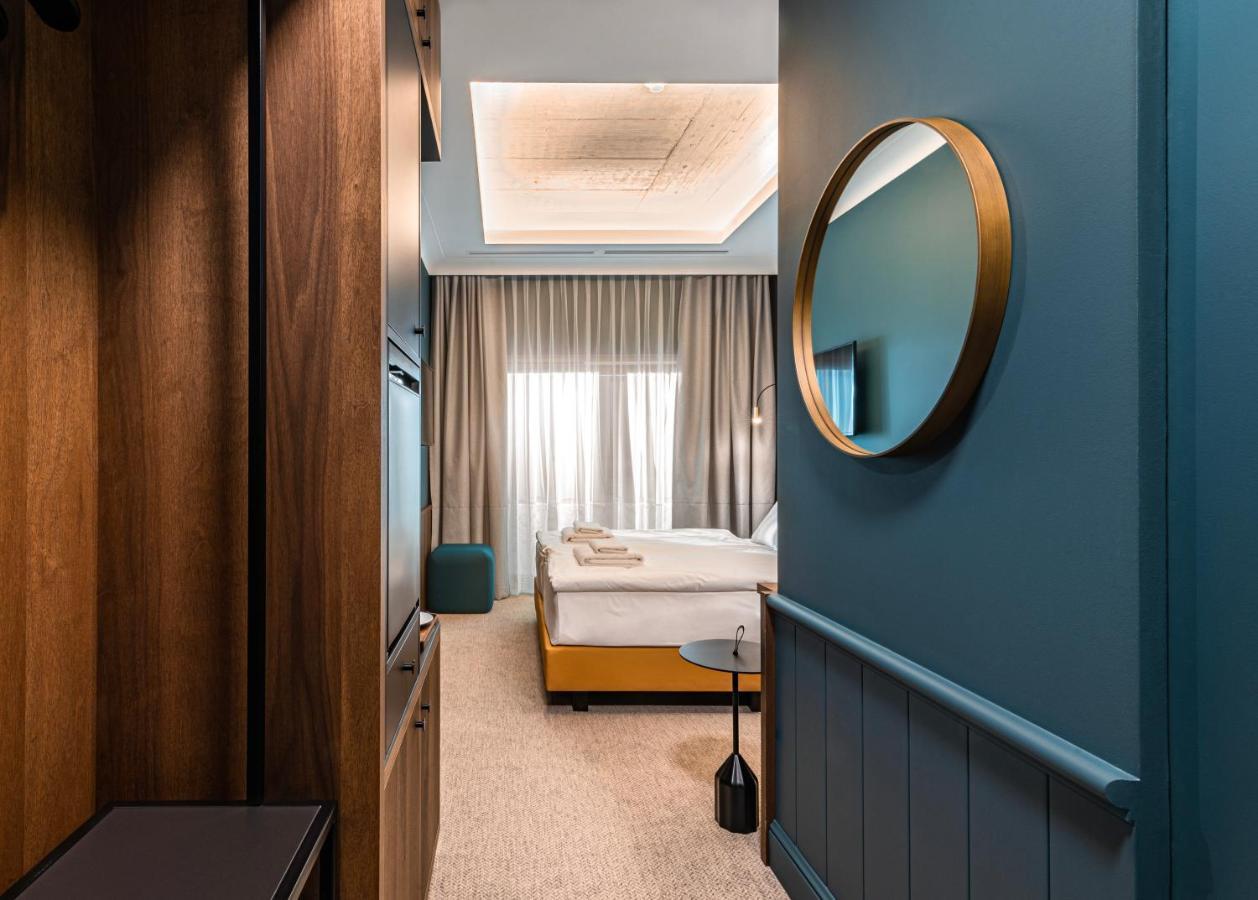 Palatinus Boutique Hotel بيتْش المظهر الخارجي الصورة