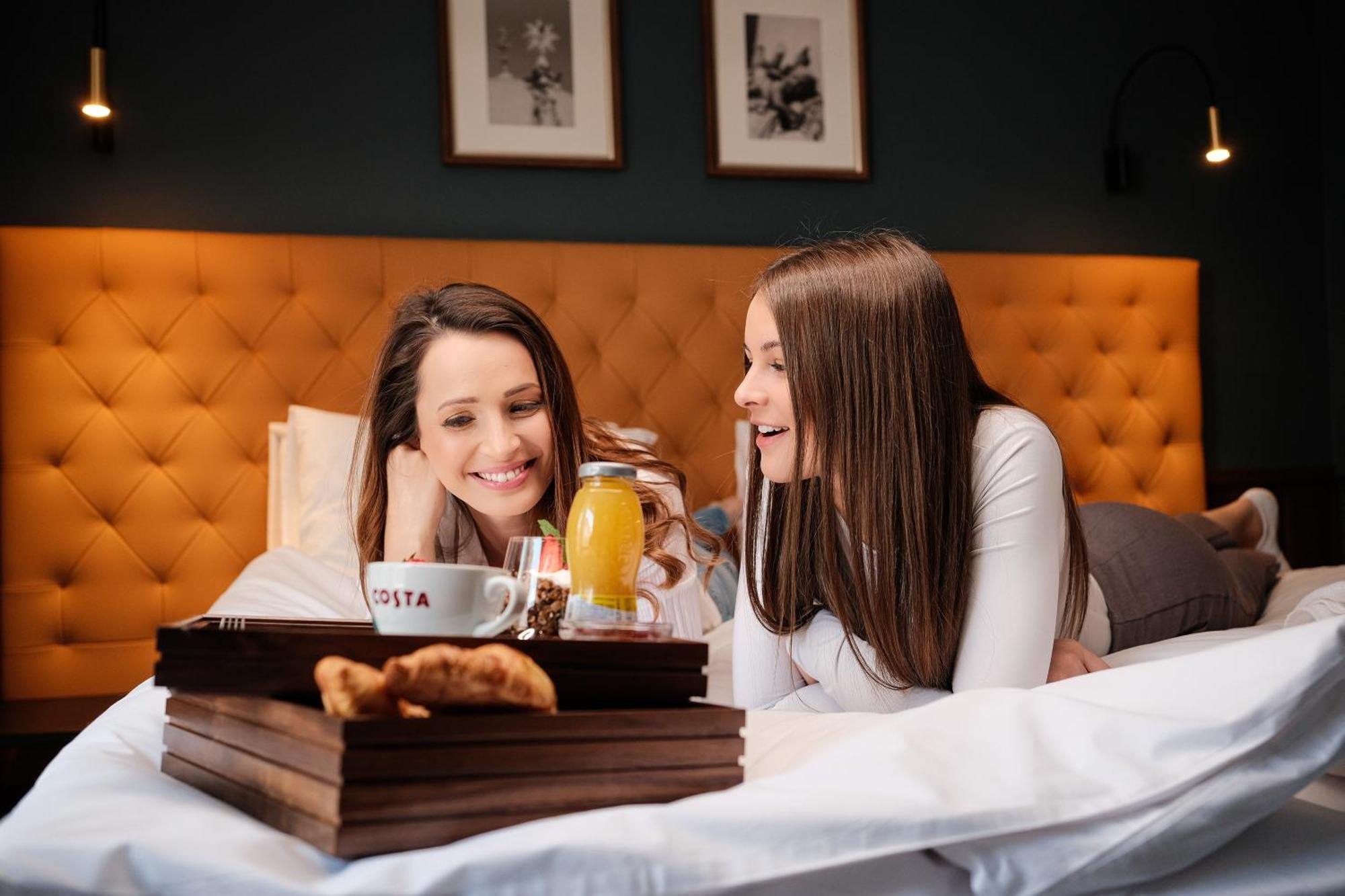 Palatinus Boutique Hotel بيتْش المظهر الخارجي الصورة