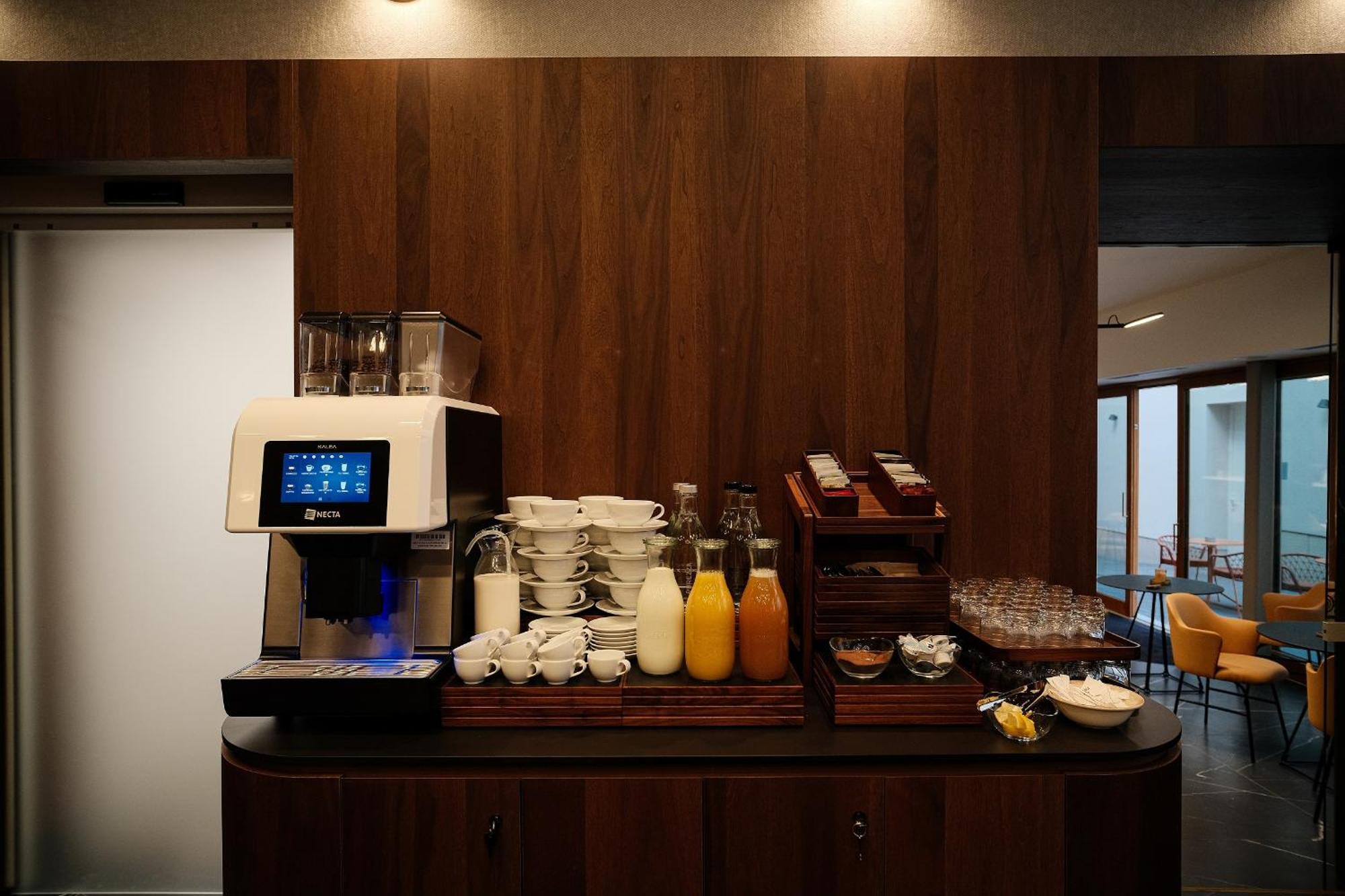 Palatinus Boutique Hotel بيتْش المظهر الخارجي الصورة