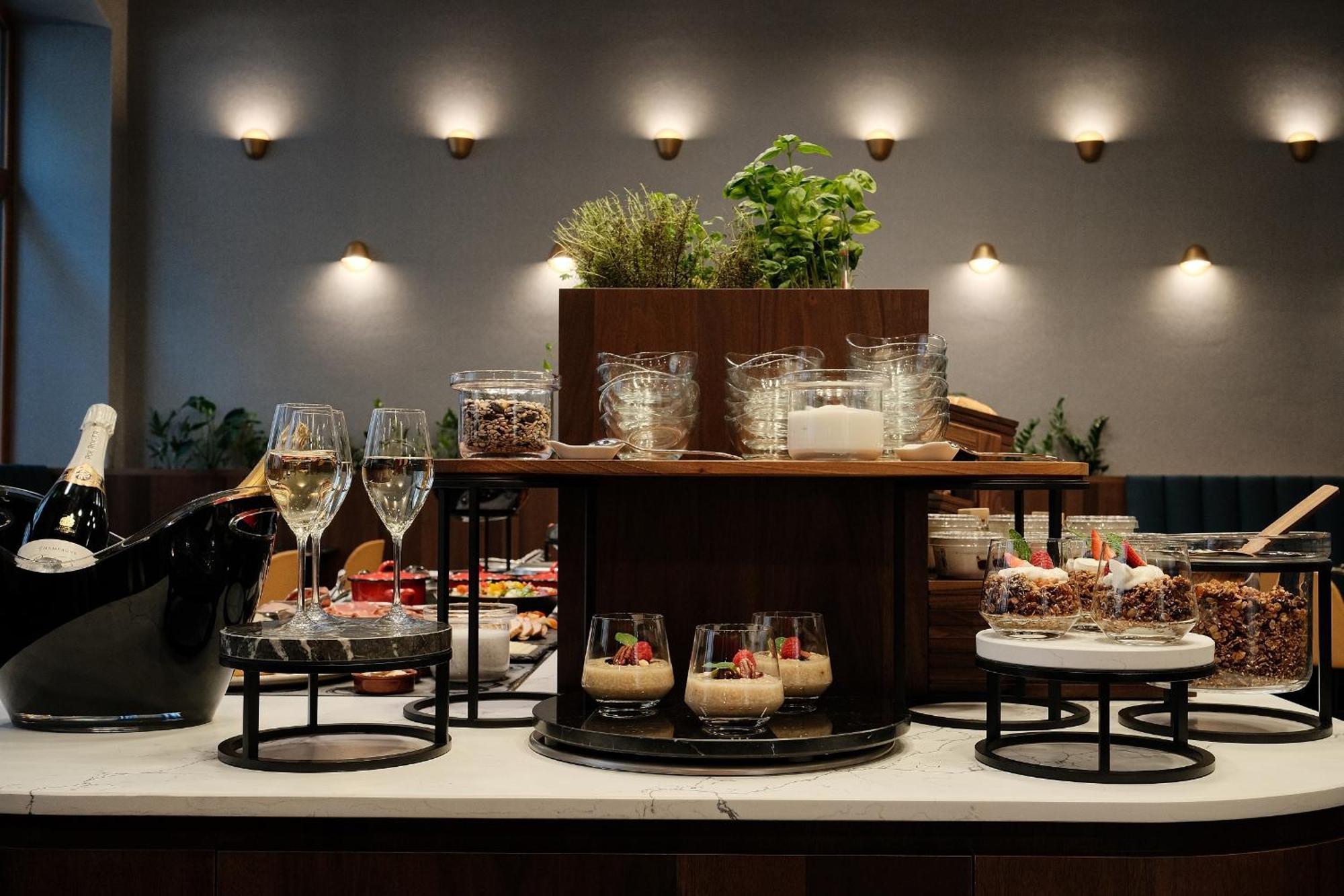 Palatinus Boutique Hotel بيتْش المظهر الخارجي الصورة