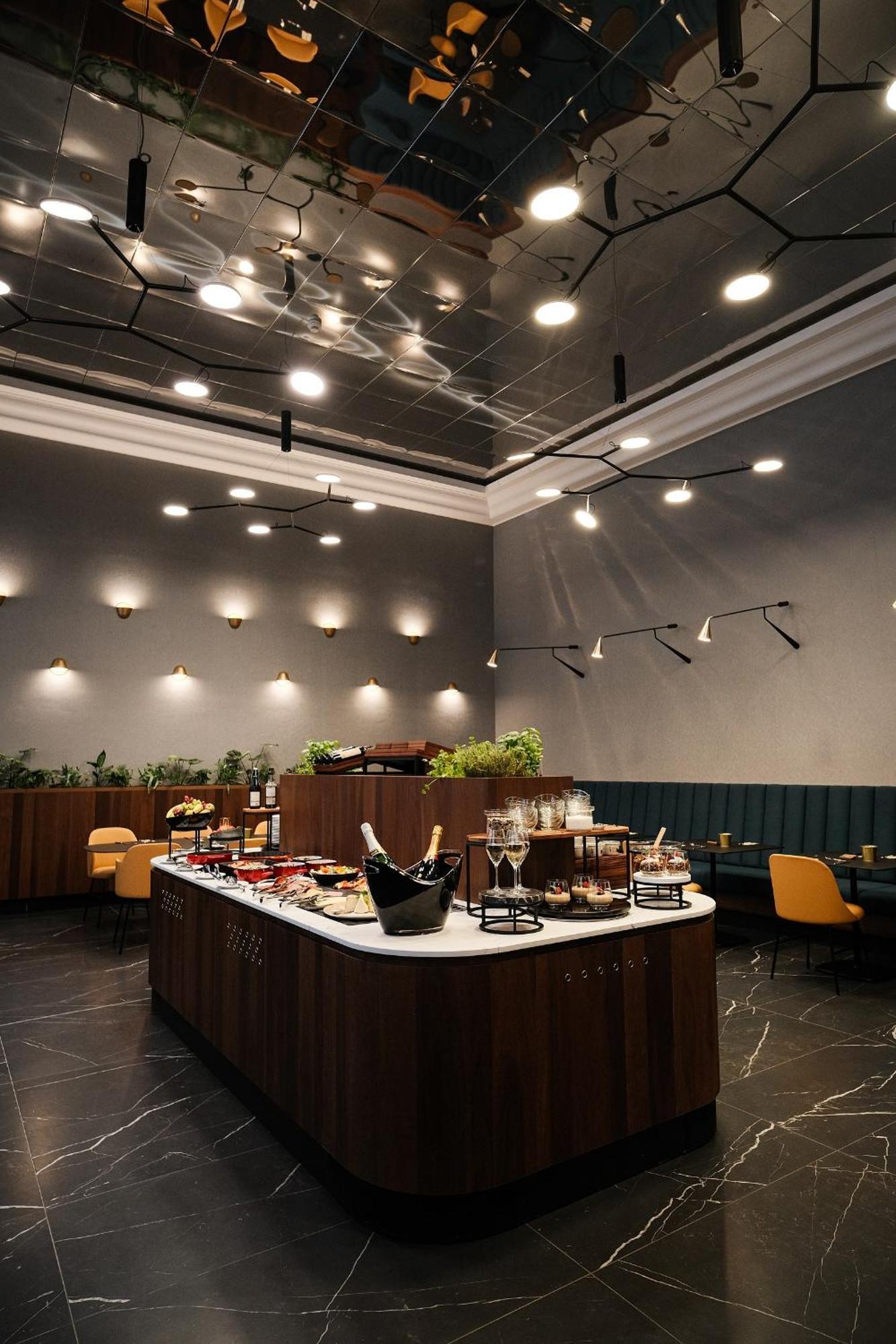 Palatinus Boutique Hotel بيتْش المظهر الخارجي الصورة